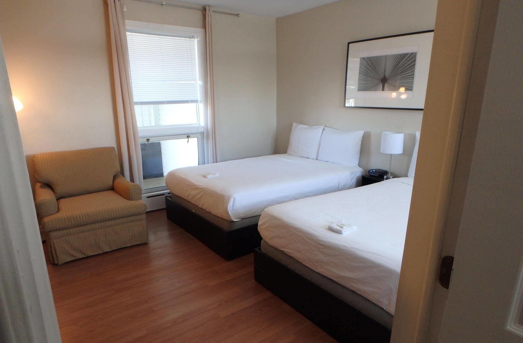 Wheel Inn Motel New Liskeard ภายนอก รูปภาพ